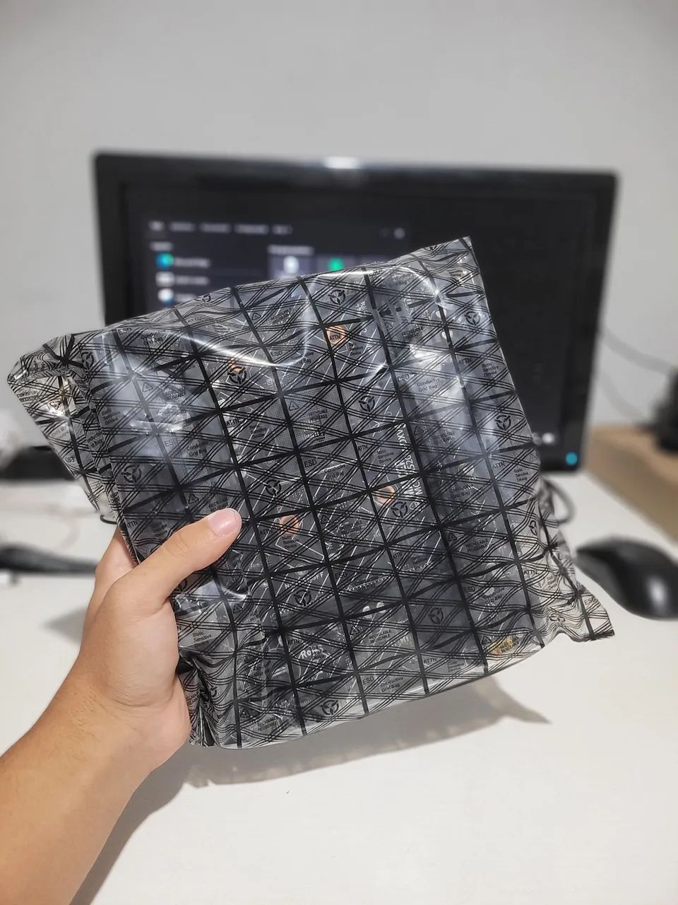 Kit AM4 Ryzen 3 2200g com Placa mãe A520 - Foto 3