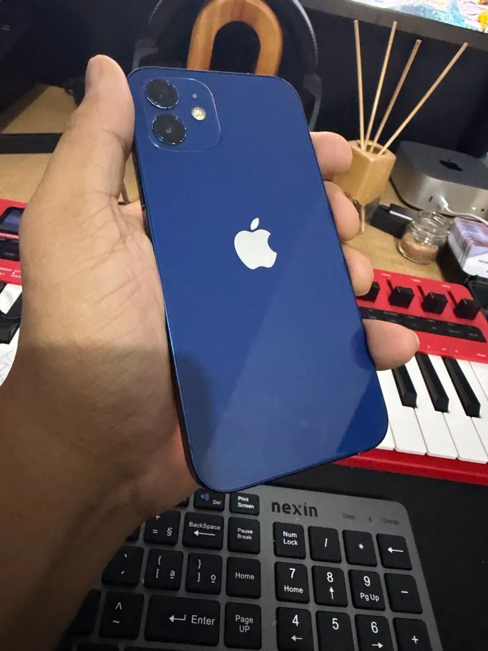 iPhone 12 - 256gb azul - Foto 3