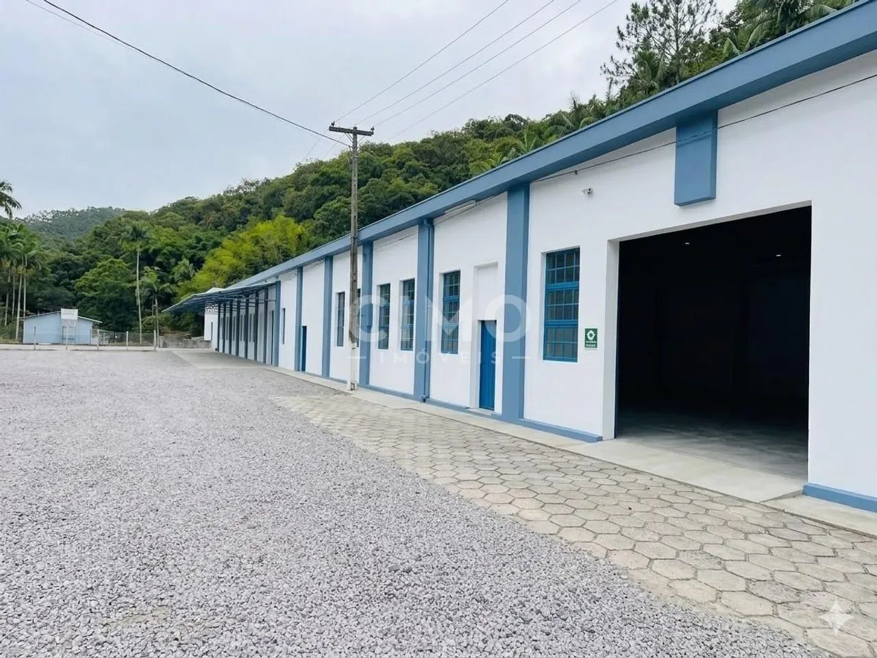 Galpão para Locação em Brusque/SC  750 m² com doca - Foto 4