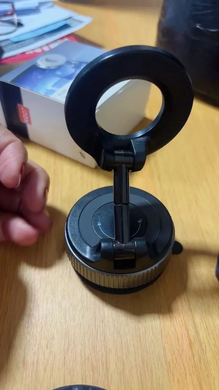 Suporte Magnético para GPS Carro com Ventosa a Vácuo - Foto 3