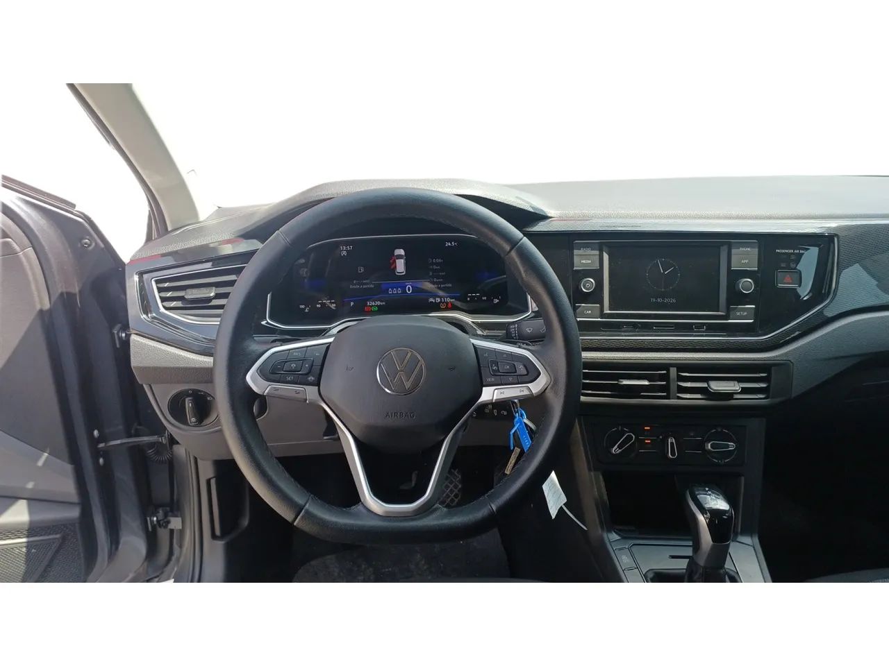 Volkswagen Virtus TSI 1.0 Flex 12V 4p Aut., foto 15 de 16