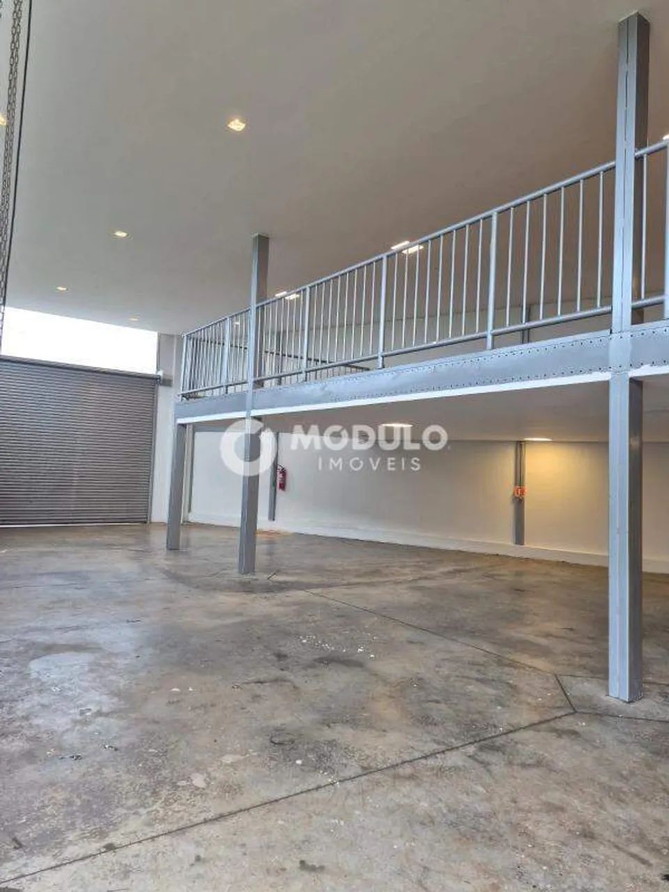 Barracão de esquina, pronto para usar, próximo ao Ceasa! - Foto 2