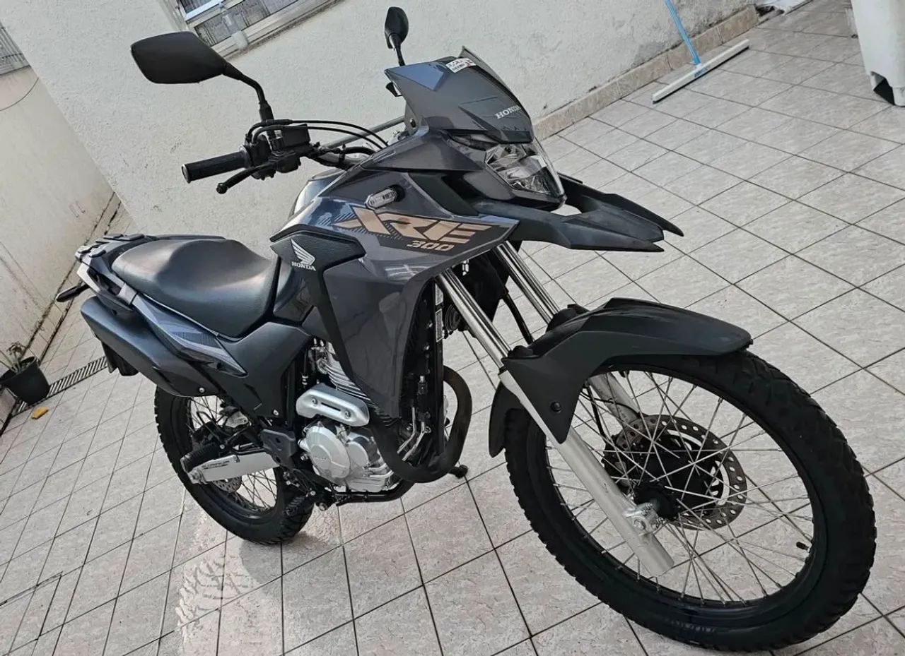 ? Chegou! XRE 300 Preta 2023 com Apenas 28 km Rodados