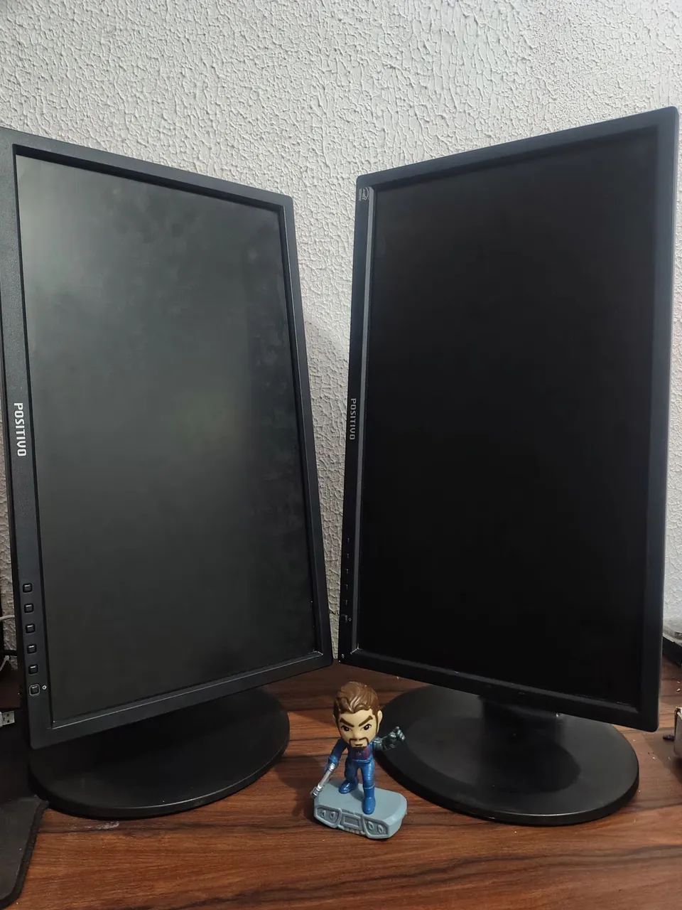 Monitor 19 polegadas VGA e DVI 