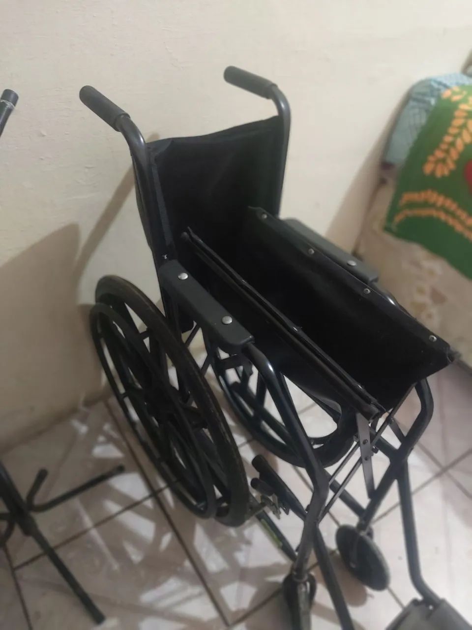 Cadeira de Rodas  - Foto 3