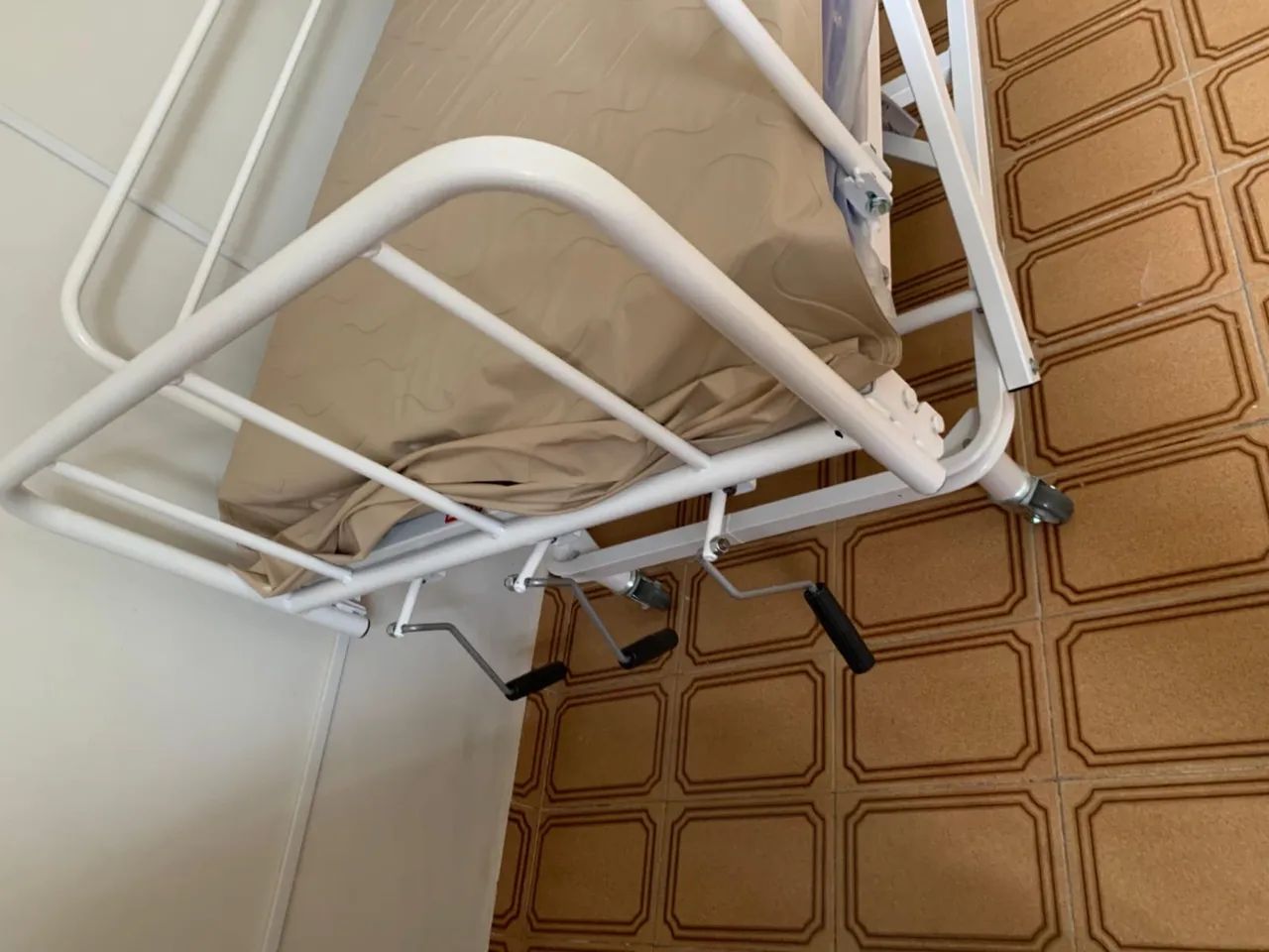 Cama Hospitalar completa  - Foto 2