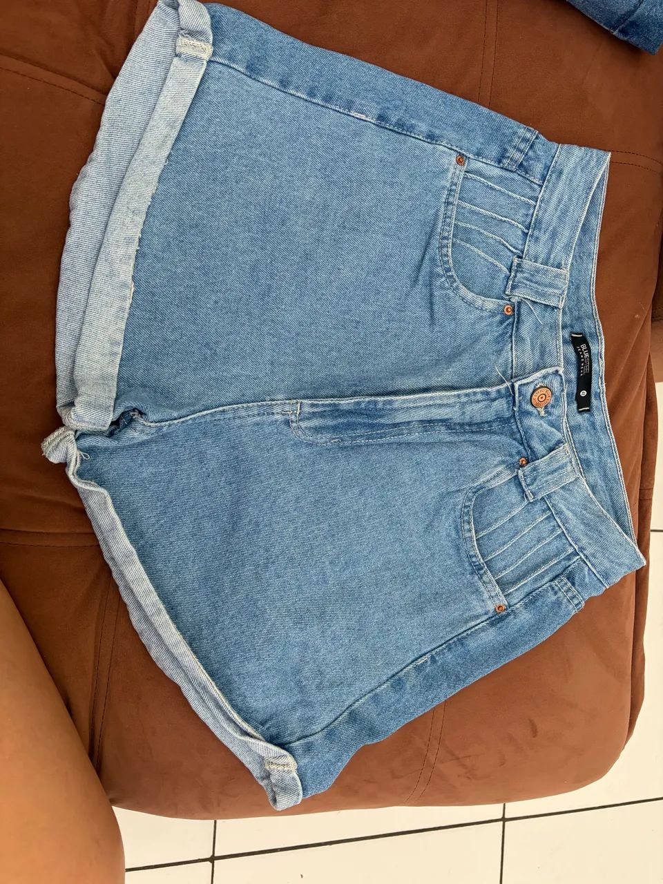 Short jeans