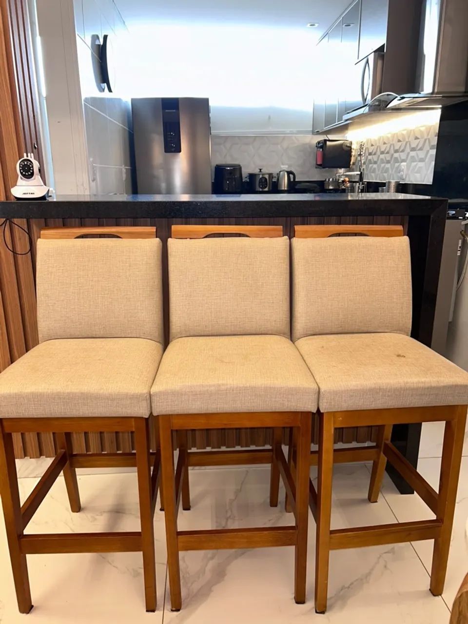 Conjunto de três banquetas 
