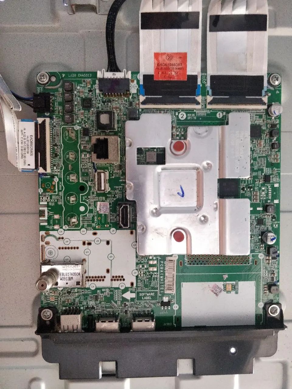 Smart TV LG 4K Modelo 43UN7300PSC 2020 (Usada) - Foto 4