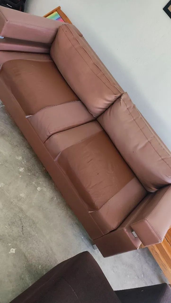 Sofá Courino Reforçado  - Foto 2