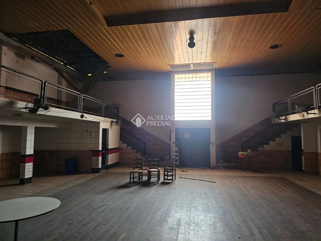 Pavilhão à venda localizado na Rua Prefeito Dib Cherem - Foto 2