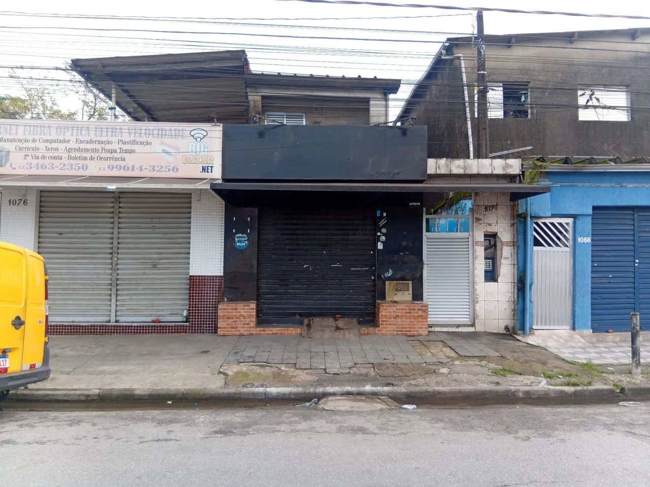 Vendo casa com loja comercial 