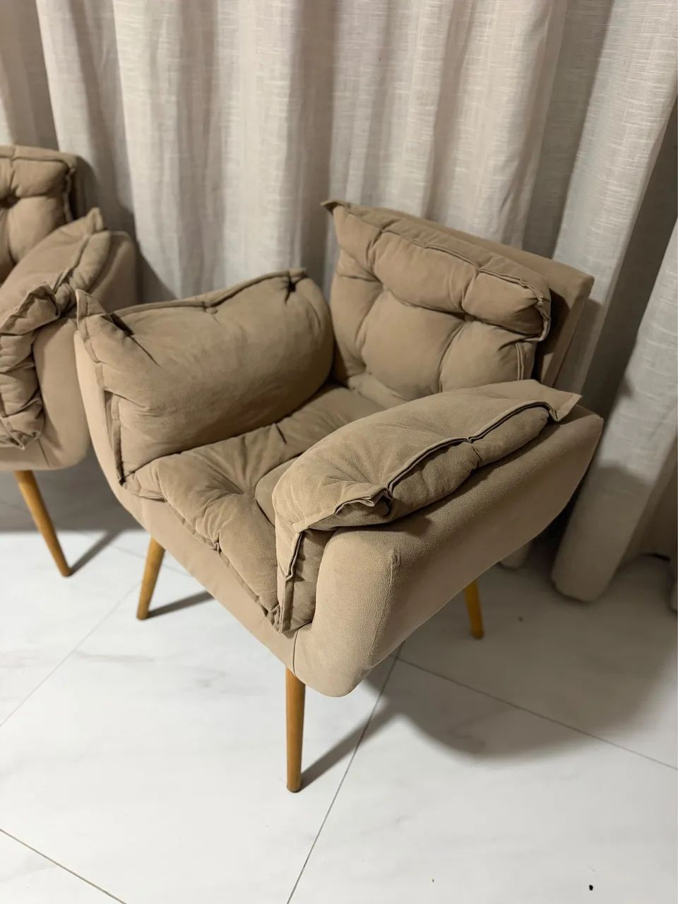 Vendo par de poltronas perfeito estado de conservação - Foto 3