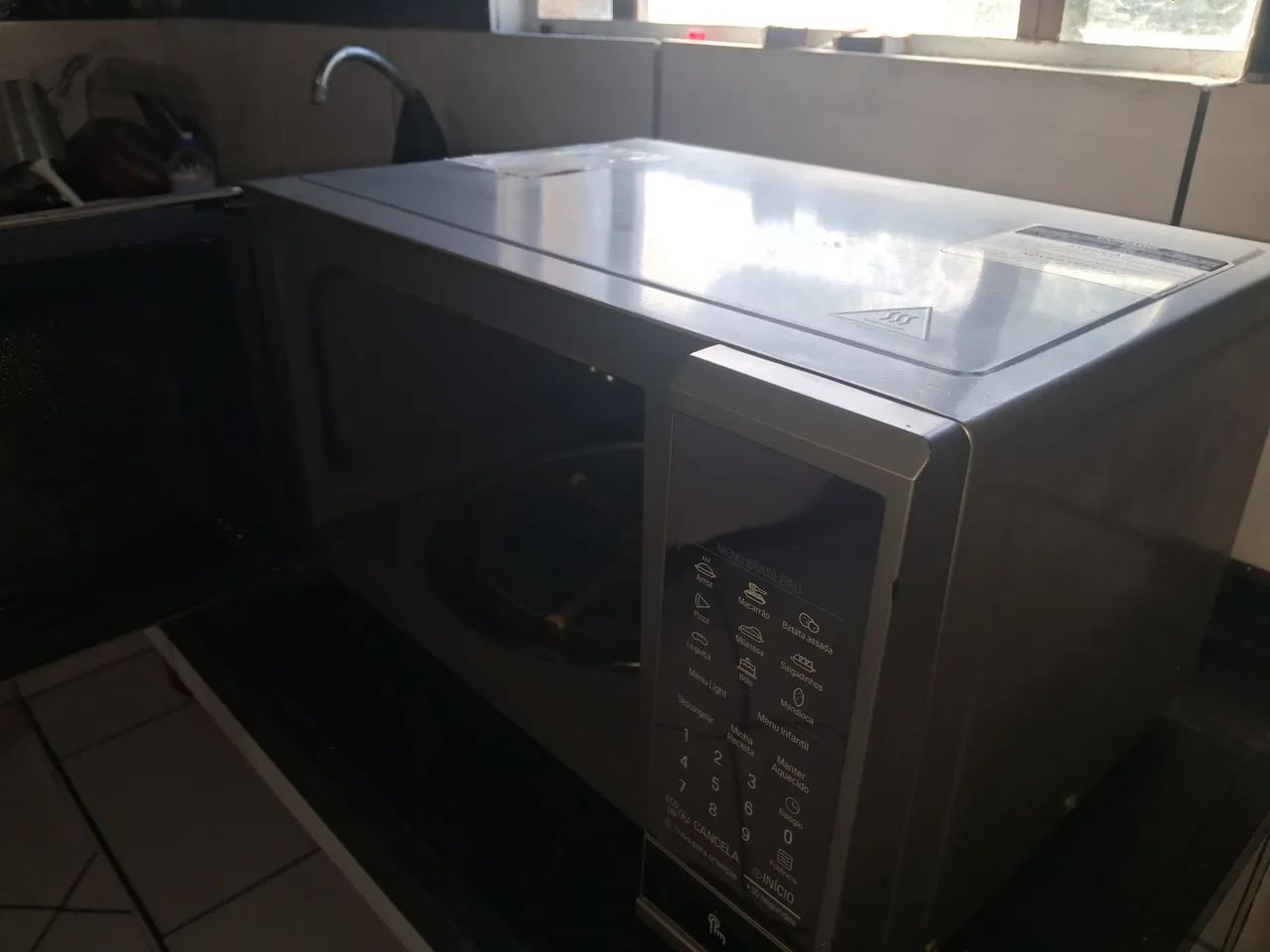 Microondas LG 30 litros  - Foto 2