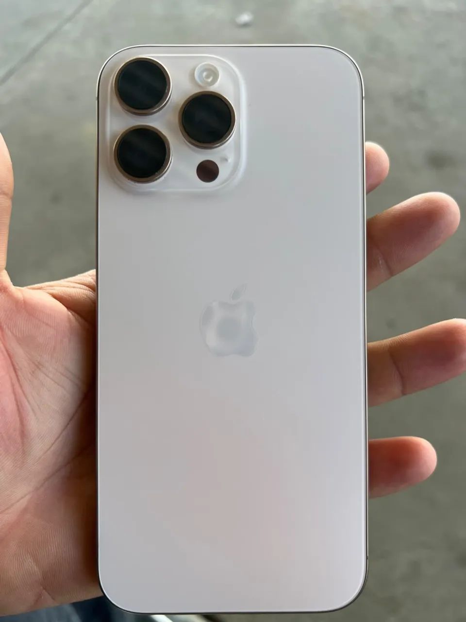 iPhone 16 pro Max ,256g bateria 100%