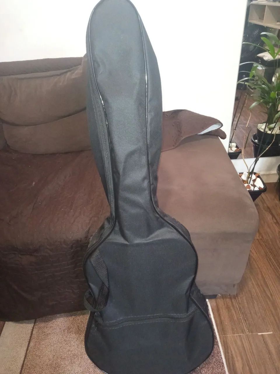 Violão novo
