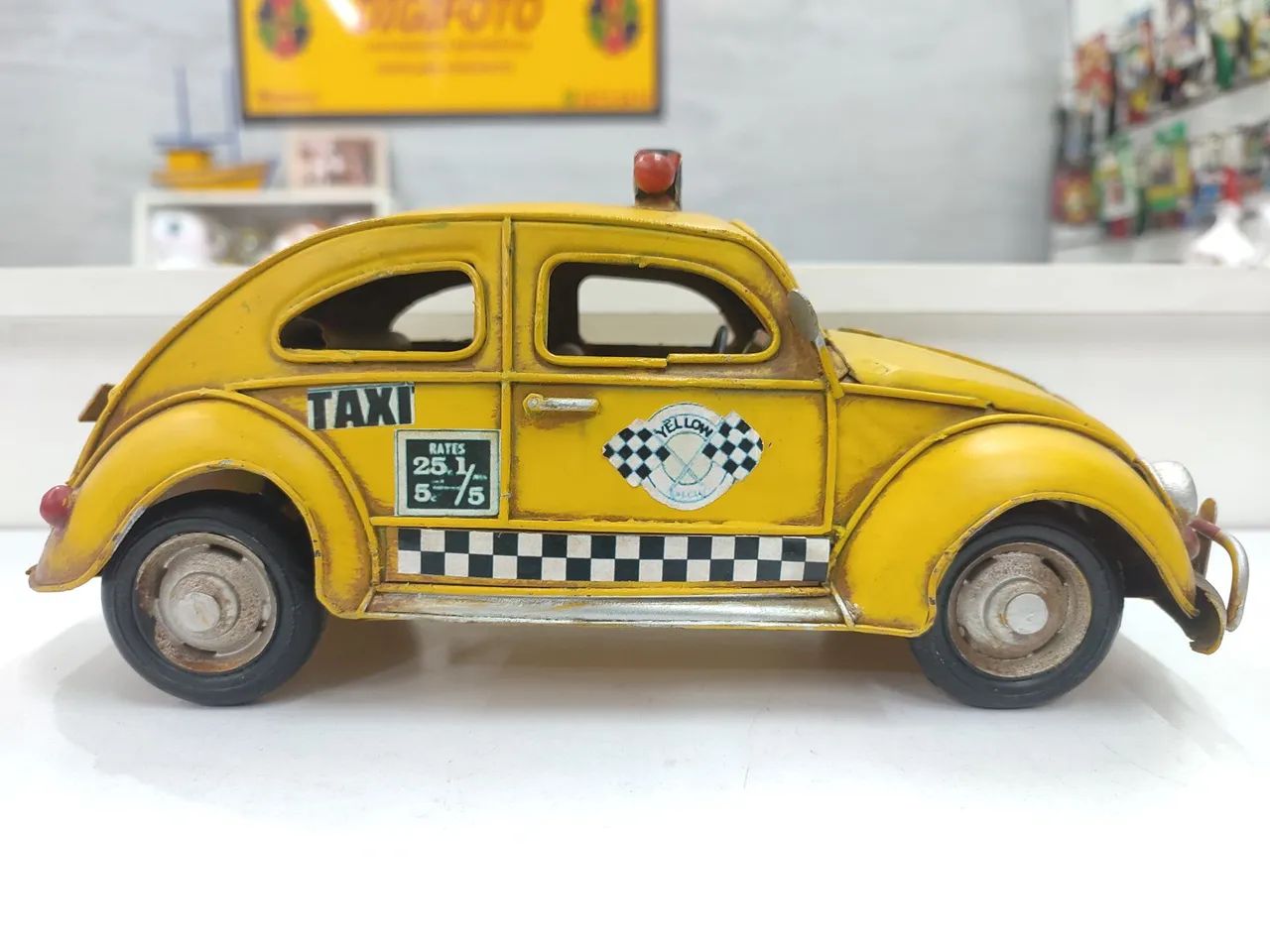 Fusca de Metal Retrô 24cm - Foto 2