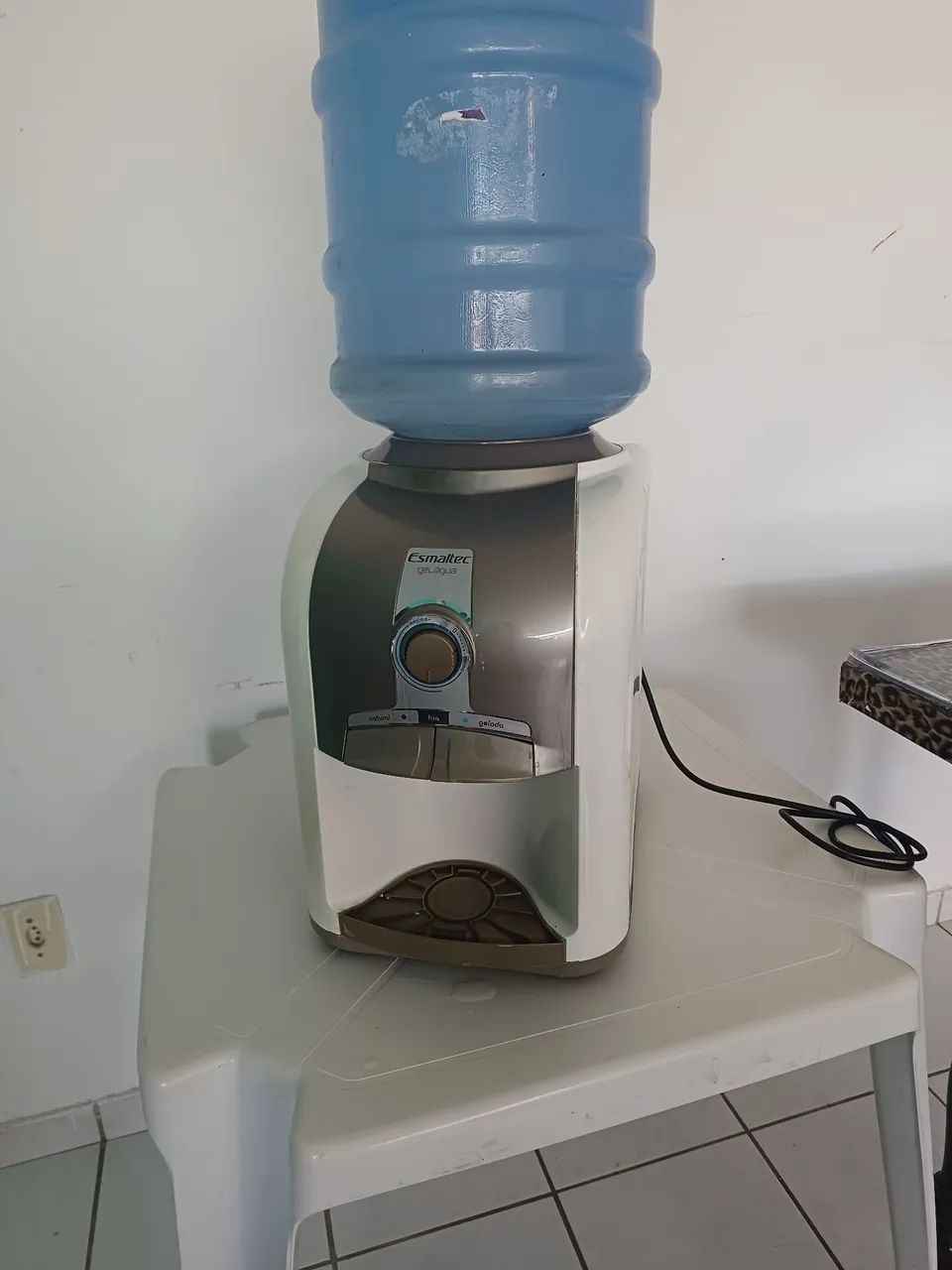 Gelaagua esmaltec ótimas condições 