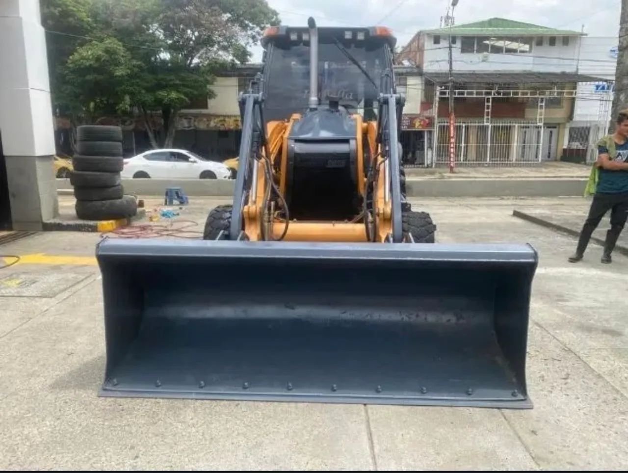 Retroescavadeira CASE ano 2018 (entrada + parcela) - Foto 2