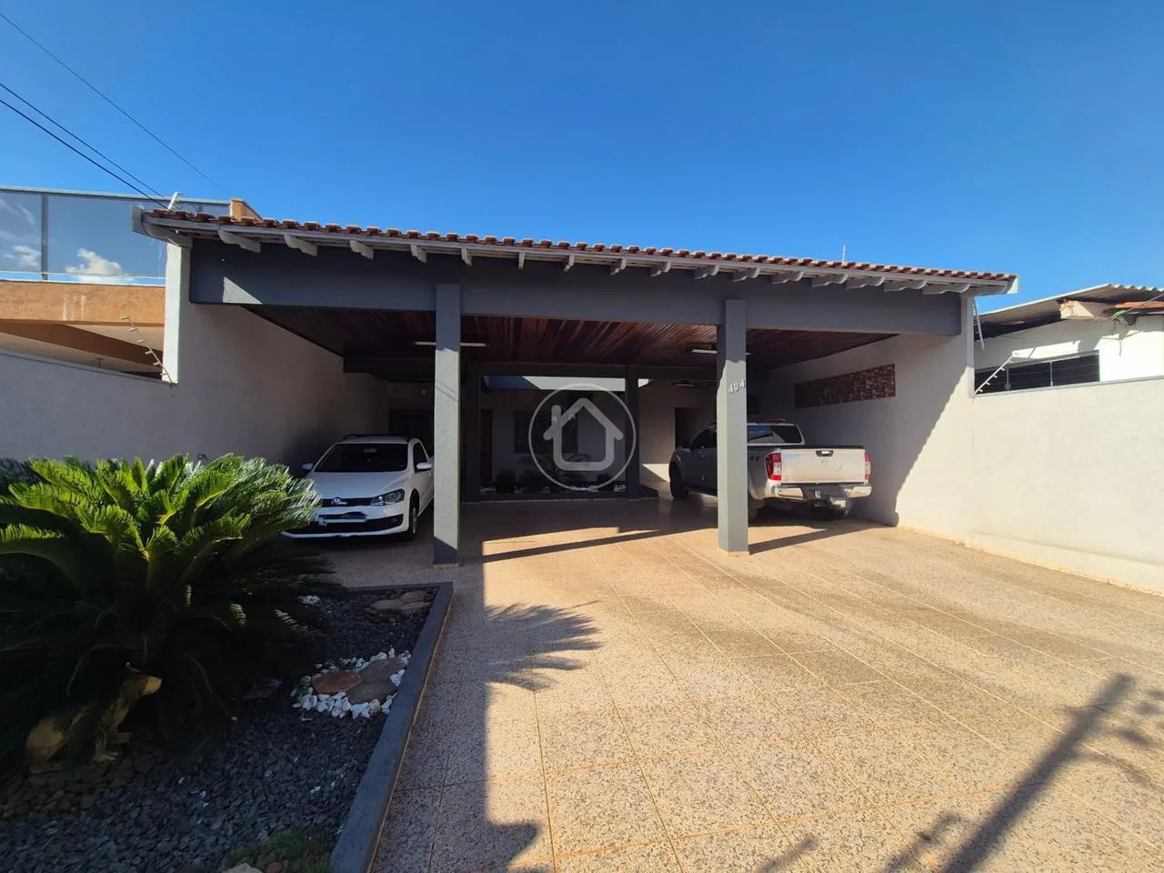 CASA COM PISCINA E 3 DORMITORIOS NA VILA ALBA - Foto 2