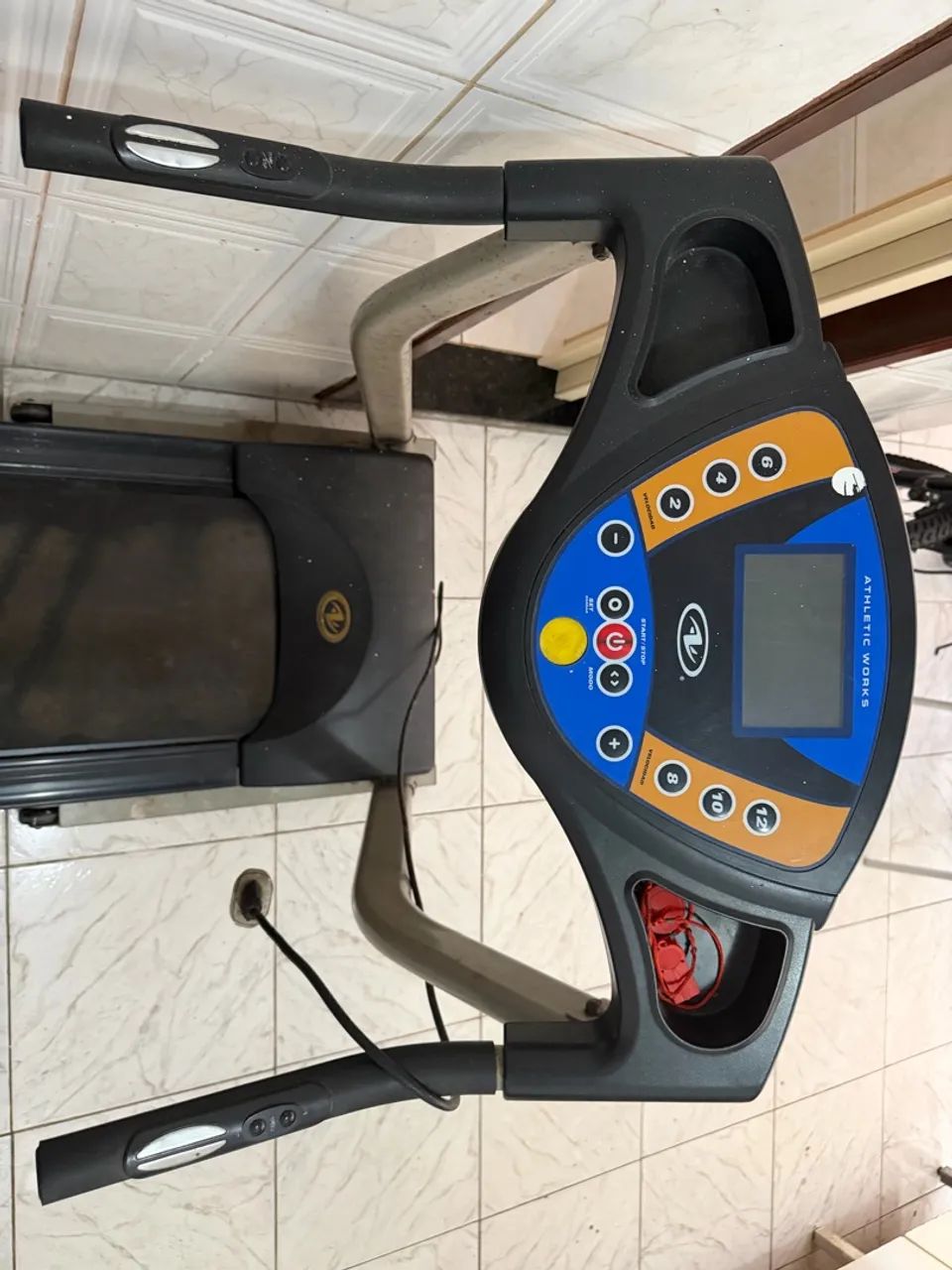 Vende-se esteira ergonometrica 