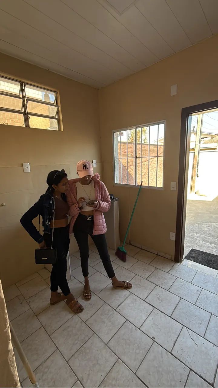 Apto de 1 quarto com caução sem mobília - Foto 2