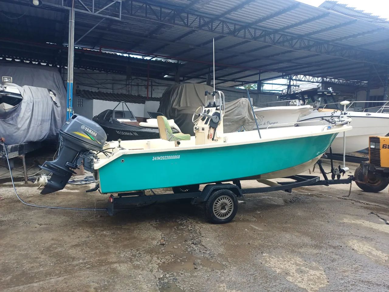 Lancha fishing ( WR 17 com motor yamaha 40hp)