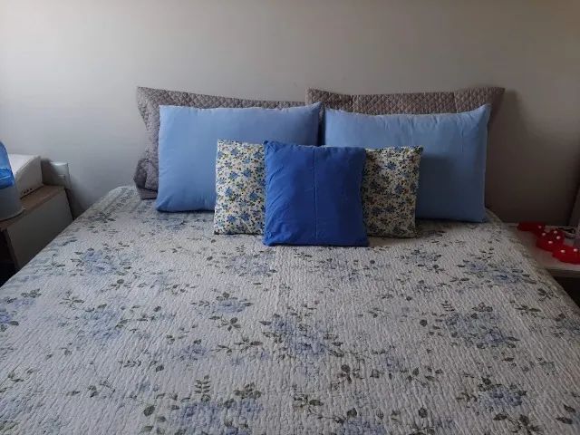 Cobre leito queen floral