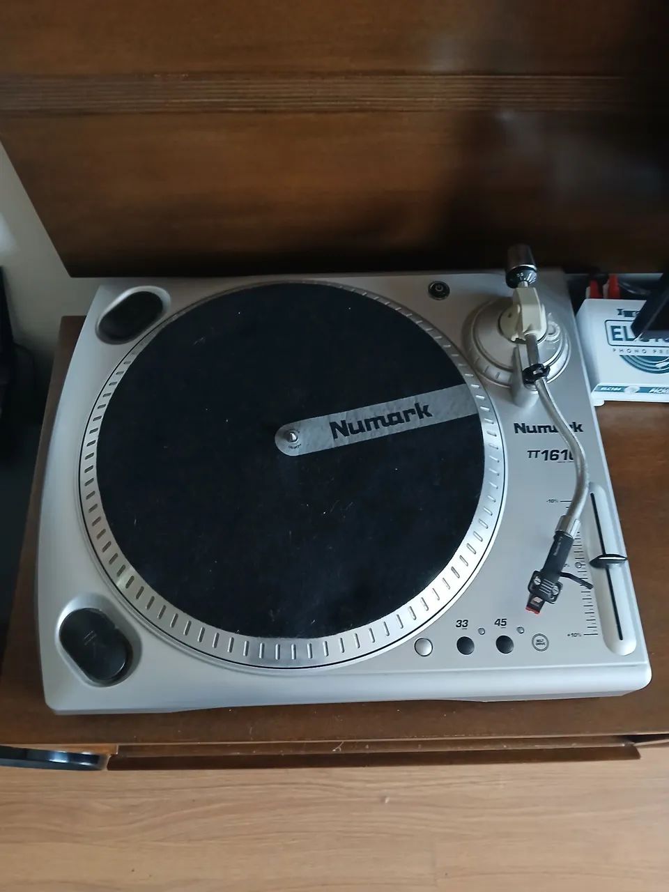 Toca discos Numark tt1610 