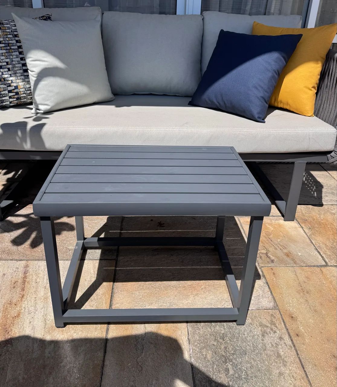 Sofa corda nautica cinza externo com mesa de centro para Jardim e Varanda - Foto 4