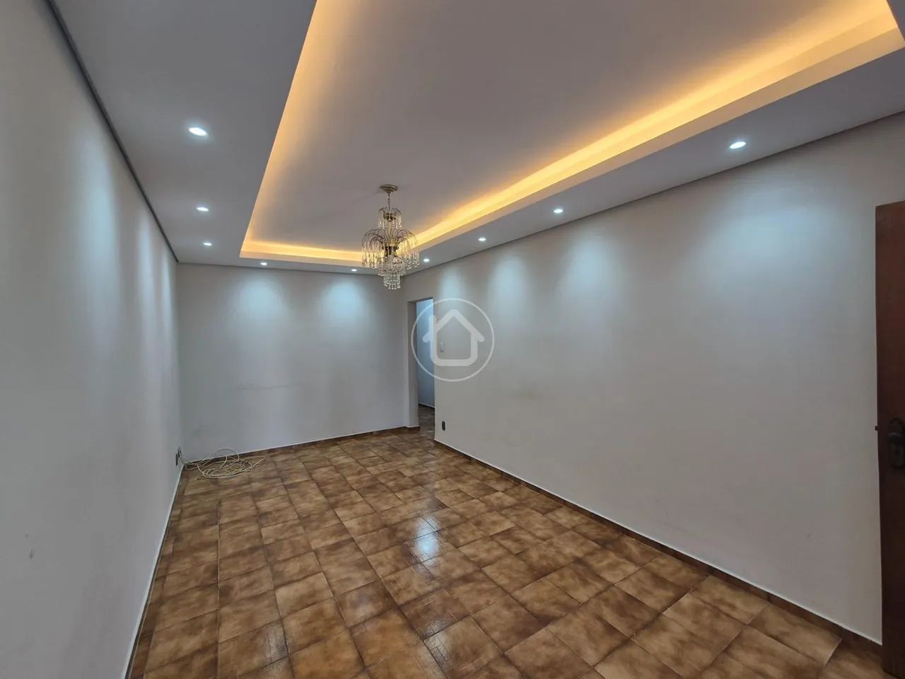 CASA COM PISCINA E 3 DORMITORIOS NA VILA ALBA - Foto 5