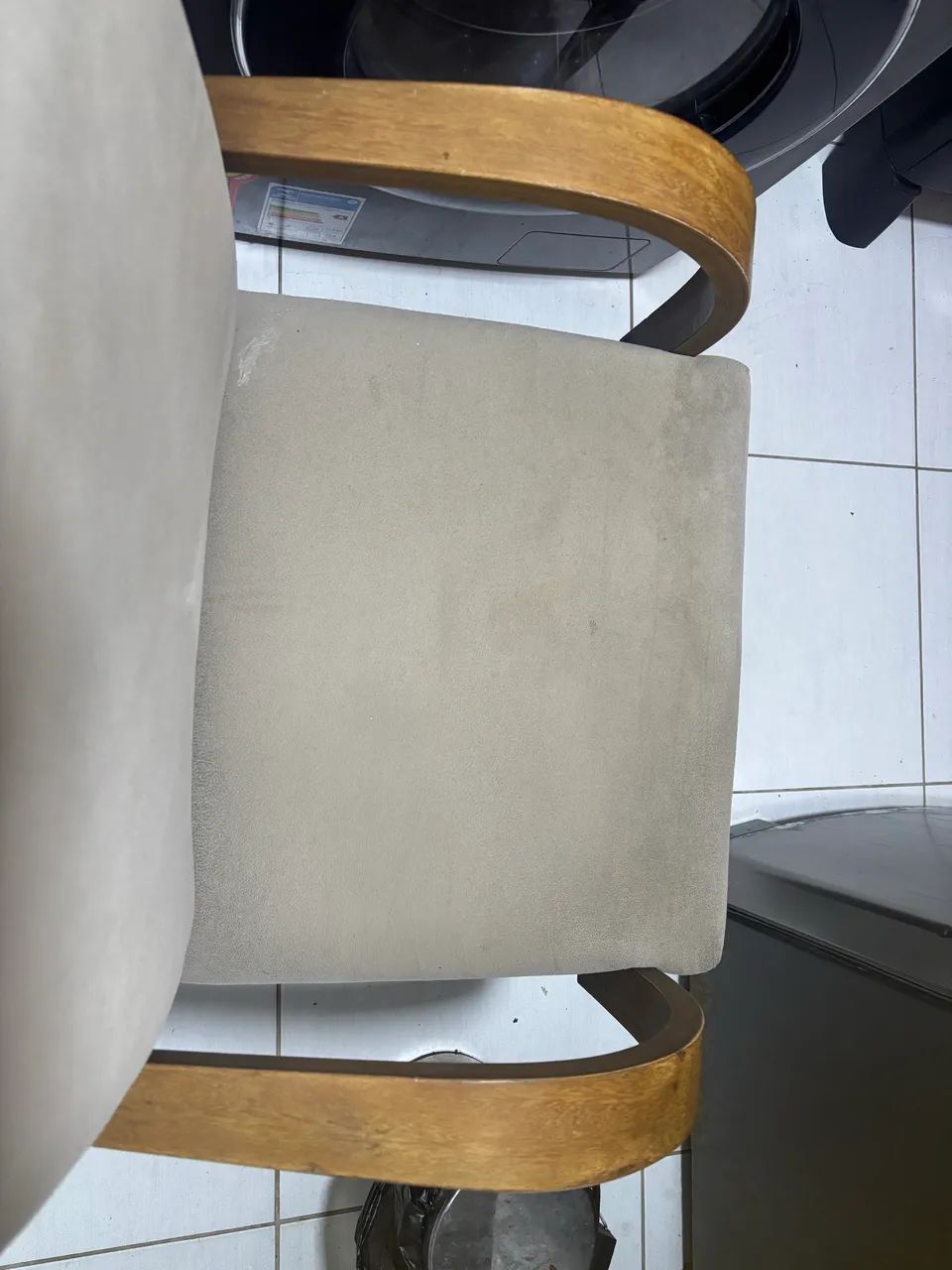 Duas cadeiras  sala de estar  con design de madeira. - Foto 2