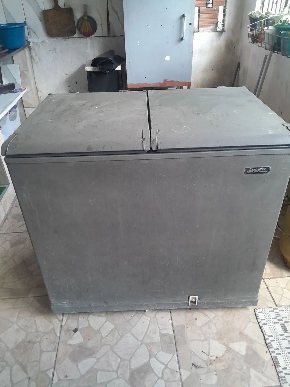 Freezer Esmaltec