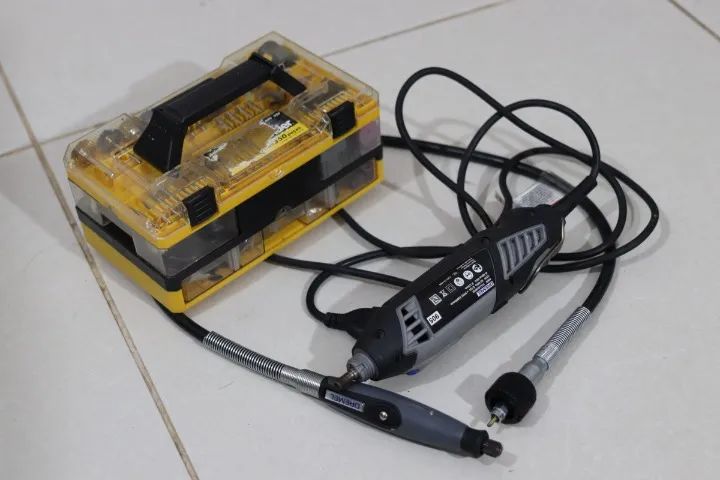 Microrretífica Dremel 4000 + Eixo Flexível + Maleta com Kit de Acessórios - Foto 2