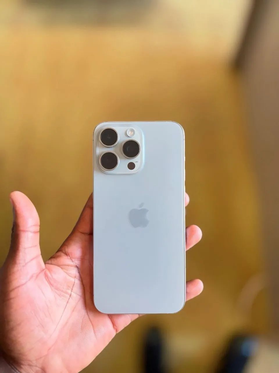 IPhone 15 Pro Max  - Foto 3