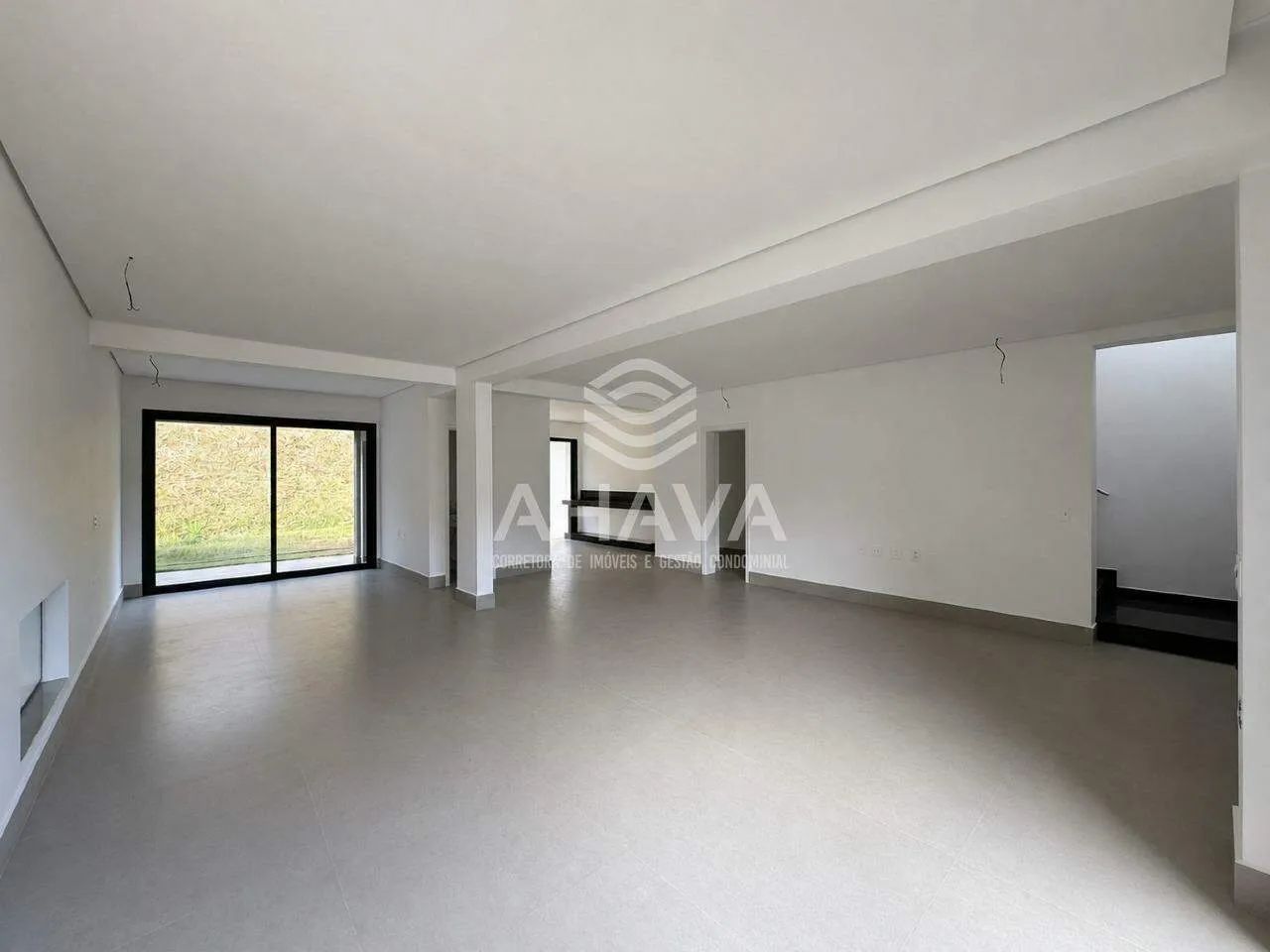 Casa nova com 3 quartos em condomínio - Bairro Trevo - Foto 3
