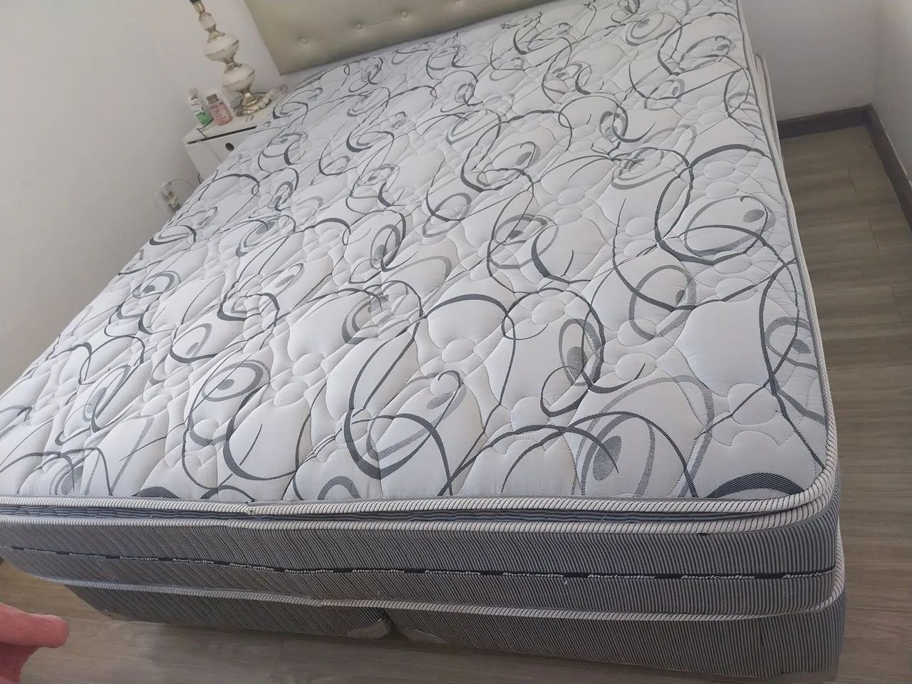 Cama Queen  colchão  com Pilow