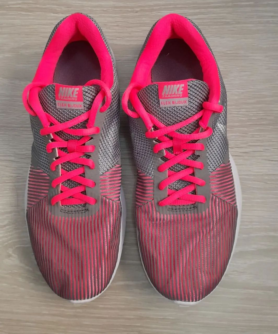Tênis  Nike Flex Bijoux 37