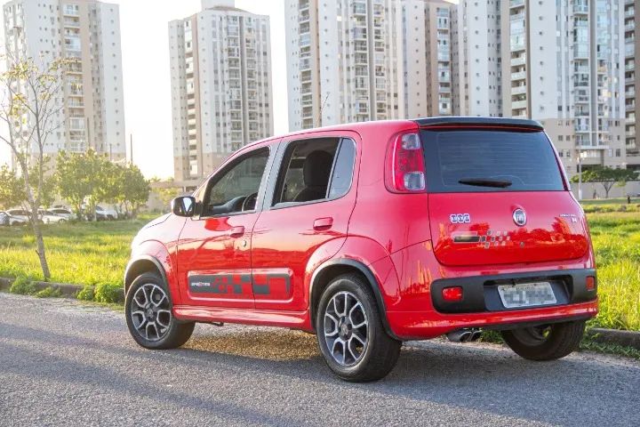 Fiat Uno Sporting 1.4 EVO Fire Flex 8V 4P 2012 - Foto 2