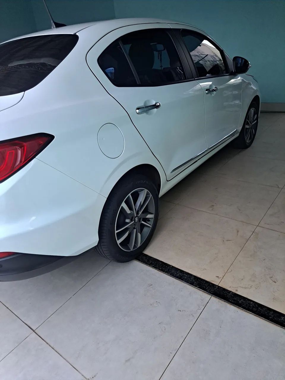Fiat Cronos Precision 1.3 16V Flex Aut. 2023 - Foto 4