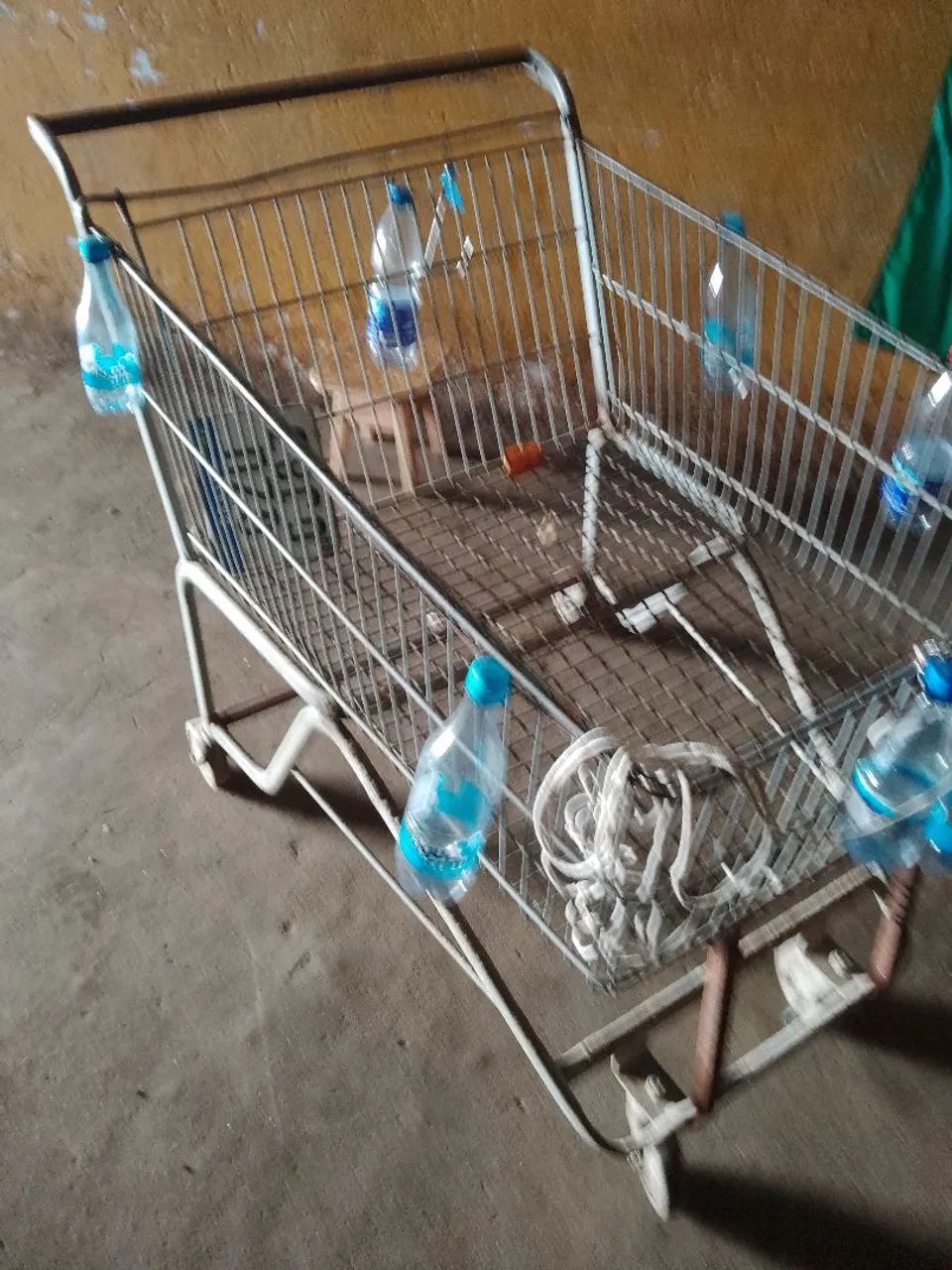 Vende-se Carrinho de supermercado  - Foto 3