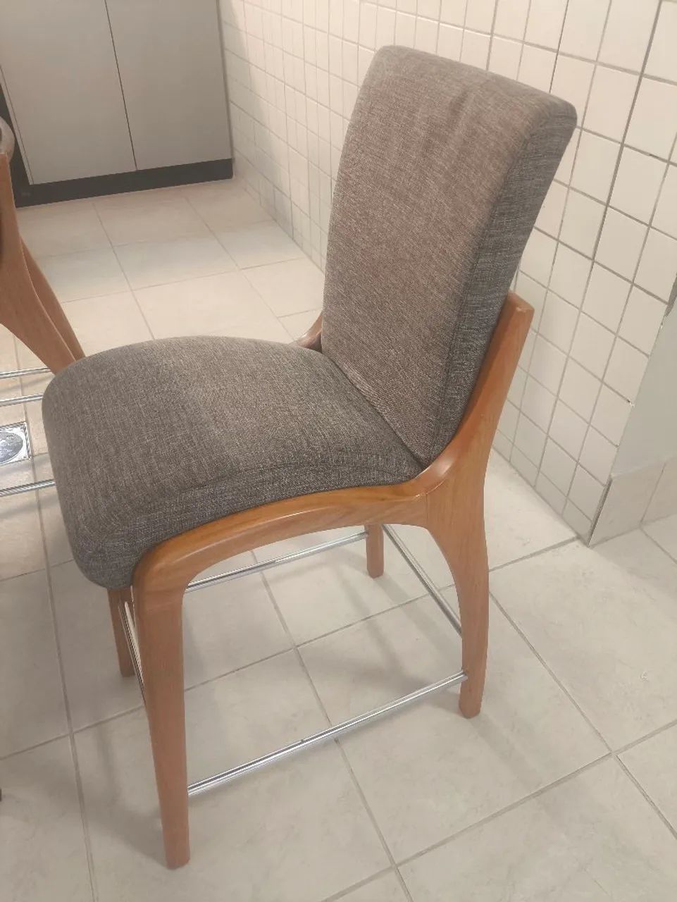 Banquetas Premium em Madeira Maciça - Sob Medida - Foto 3