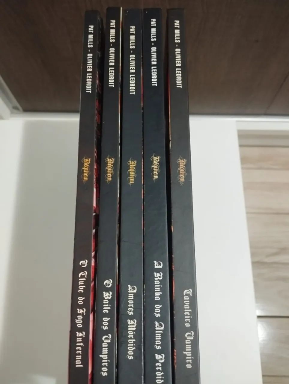 Réquiem 1 ao 5 - Coleção completa editora Mythos - Foto 3