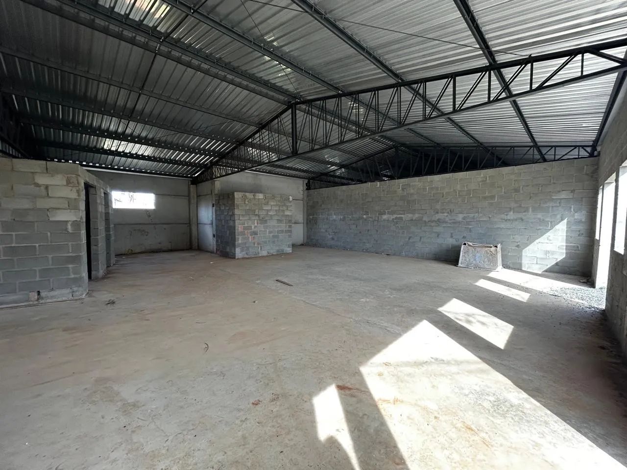 SALA COMERCIAL PARA LOCAÇÃO NO NEVES - Foto 4