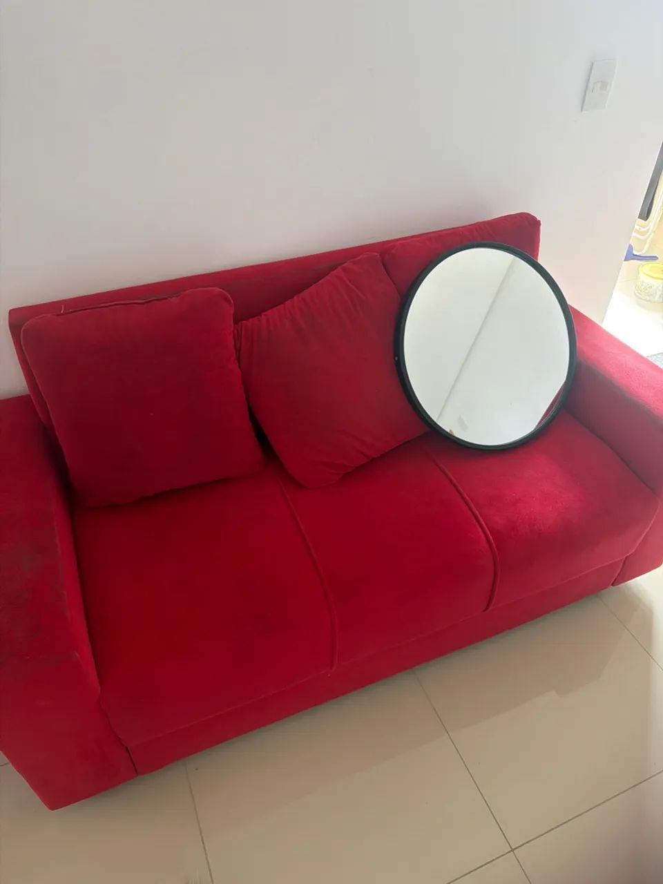 Sofá 3 lugares vermelho  - Foto 2