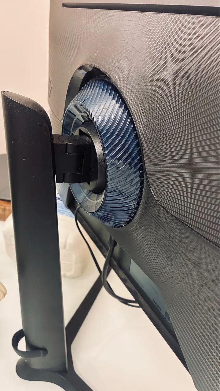 Monitor Samsung Odyssey 27? - Foto 3