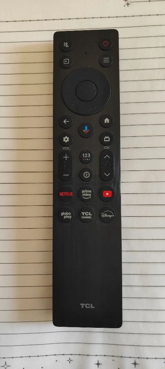 Controle TCL com comando de voz 