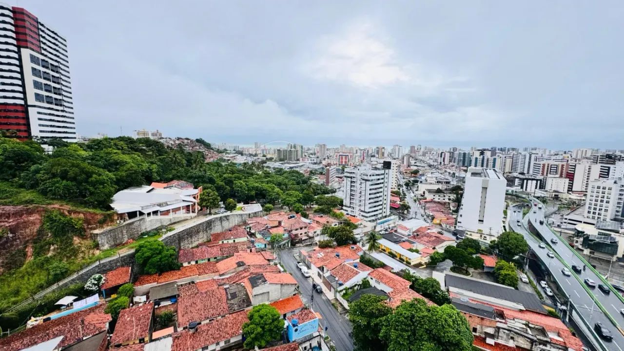 Apartamento 2 Quartos com Varanda Vista Mar à Venda no Leste Oeste