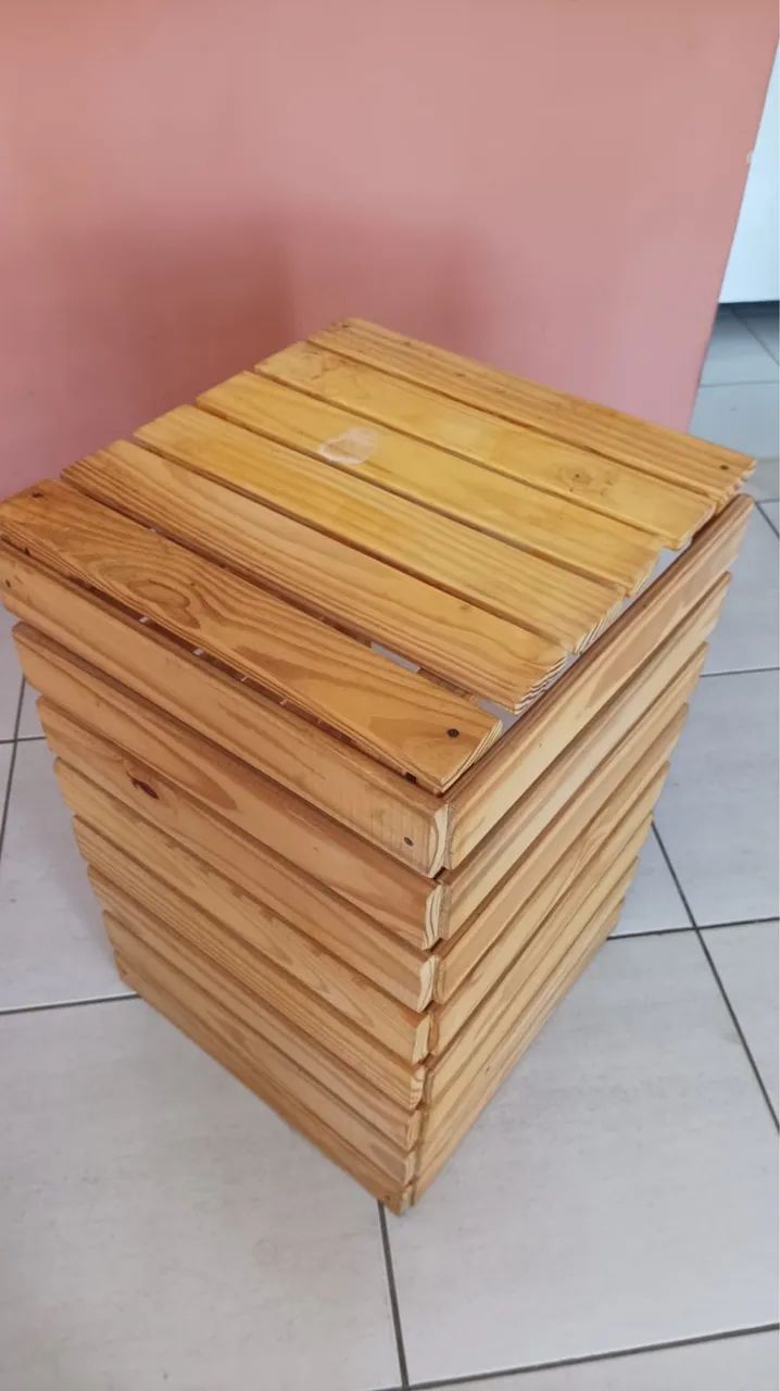 Nicho de madeira para botijão de gás