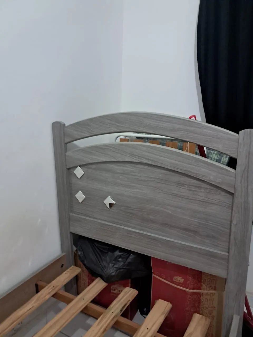 Cama de solteiro 